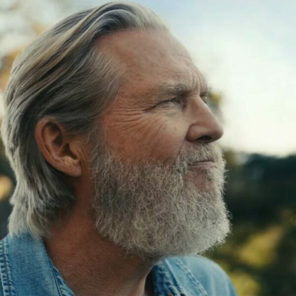 Jeff Bridges has shared his personal struggles in an AstraZeneca ad that aims to raise awareness surrounding immunocompromised people.