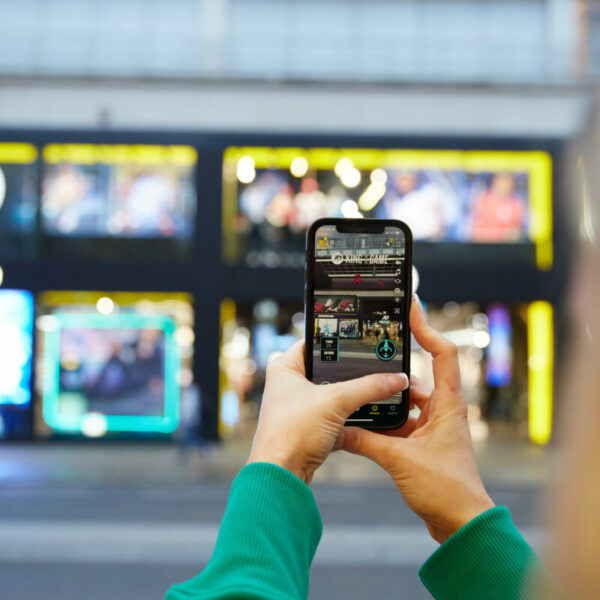 JD has unveiled an augmented reality (AR) arcade machine game at its Oxford Street store which transforms the front of the store into a free game.