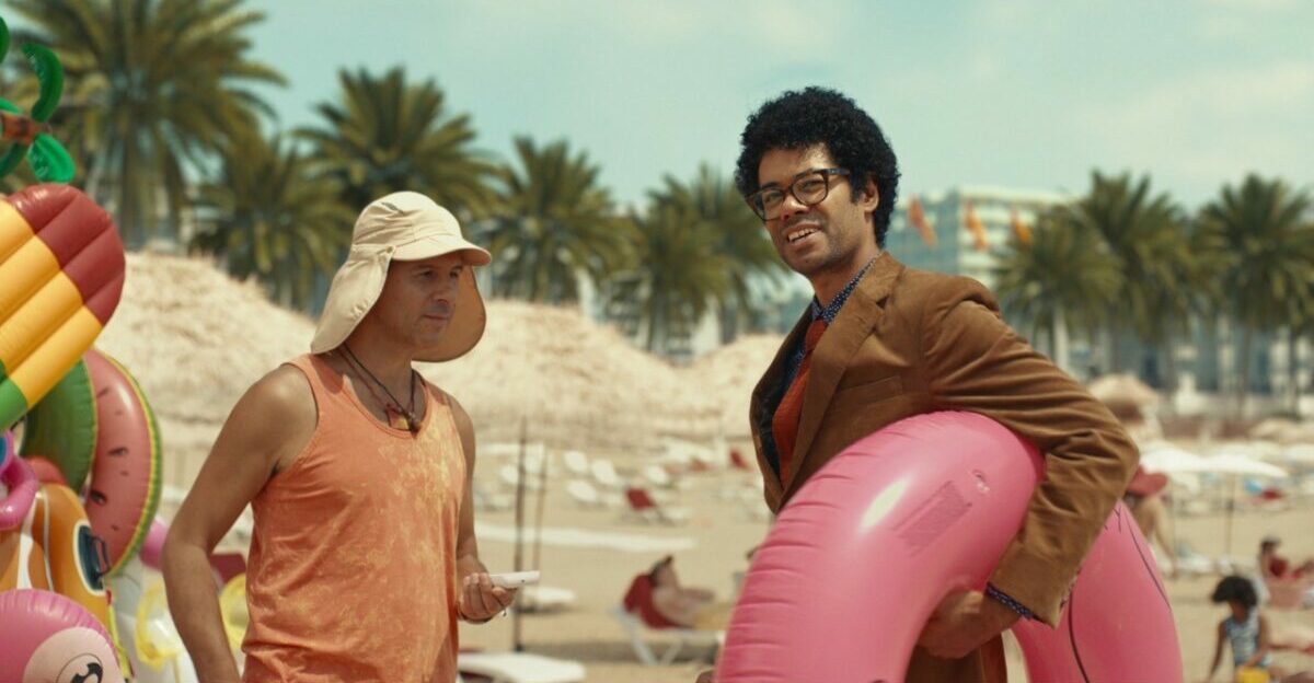 Richard Ayoade has returned to the advertising sphere once again to feature in an HSBC UK promotion about fees when travelling abroad.