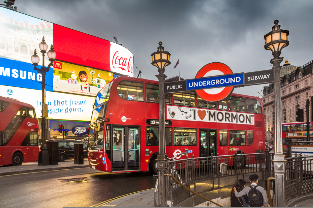 DOOH ads in London