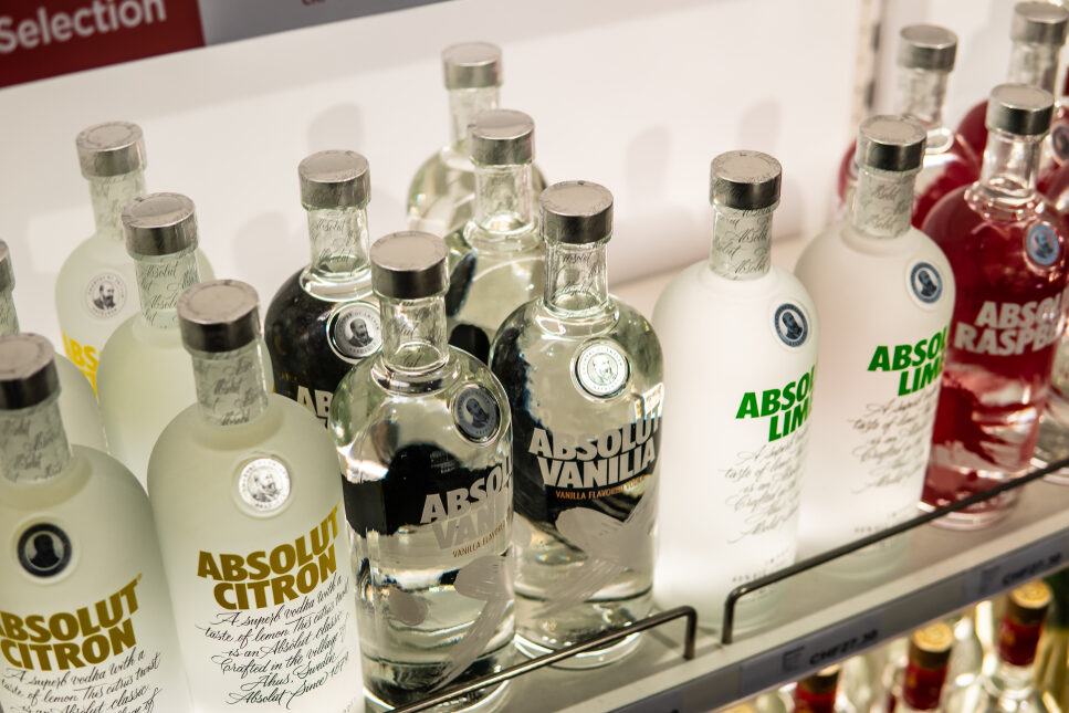 Pernod Ricard has cancelled its plan to restart the supply of drink products to Russia after facing public pressure and an ensuing PR disaster.