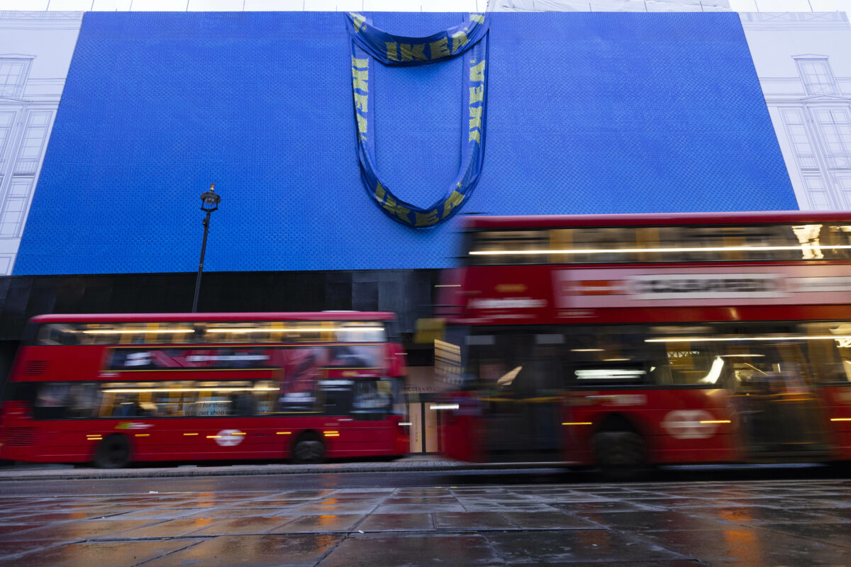 IKEA has unveiled an enormous version of its iconic big blue tote bag in a celebratory campaign marking the presence of its new store in Oxford St, depicted here. Photo credit: David Parry/PA Wire