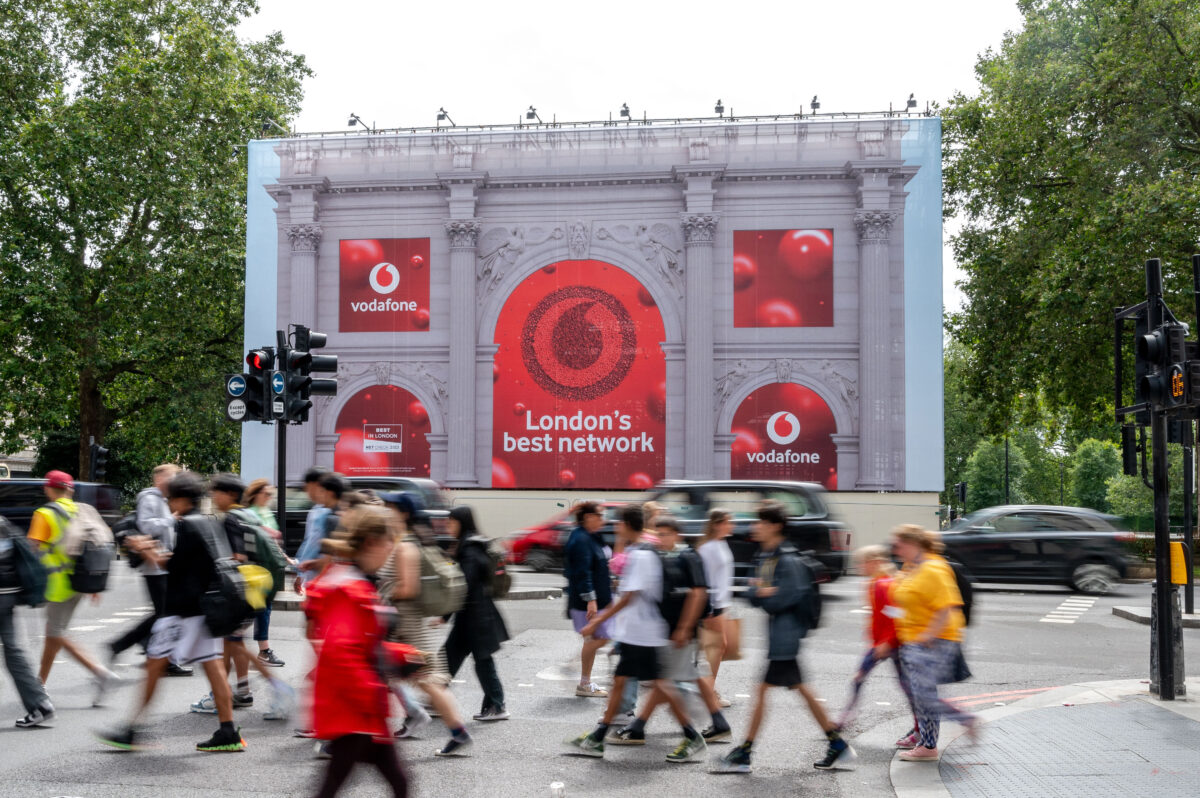 Vodafone's Spectacular OOH Wrap at Marble Arch