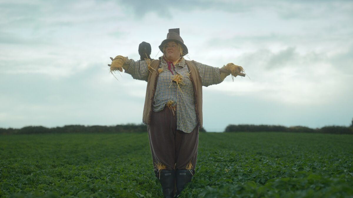 From interviewing worms to singing onions to be - Ginsters is celebrating quality ingredients in a humorous TBWA new brand platform campaign, depicted here