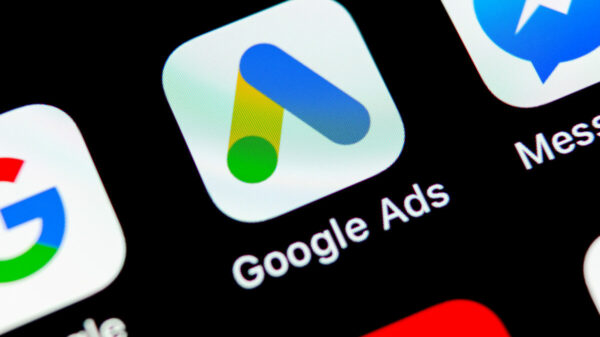 Google has tweaked its ad auctions to boost its search revenue targets, while knowingly not informing advertisers of pricing changes, claims an exec, depicting the logo hear.