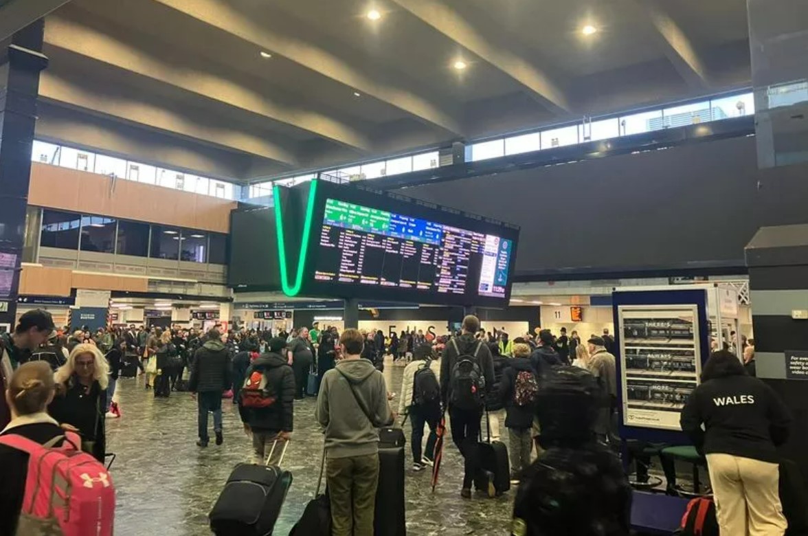 London's Euston Station has replaced its departure board with a huge monitor in anticipation of the station soon displaying adverts, invoking fury among critics, here showing Euston station's monitor. Photo credit, Network Rail.