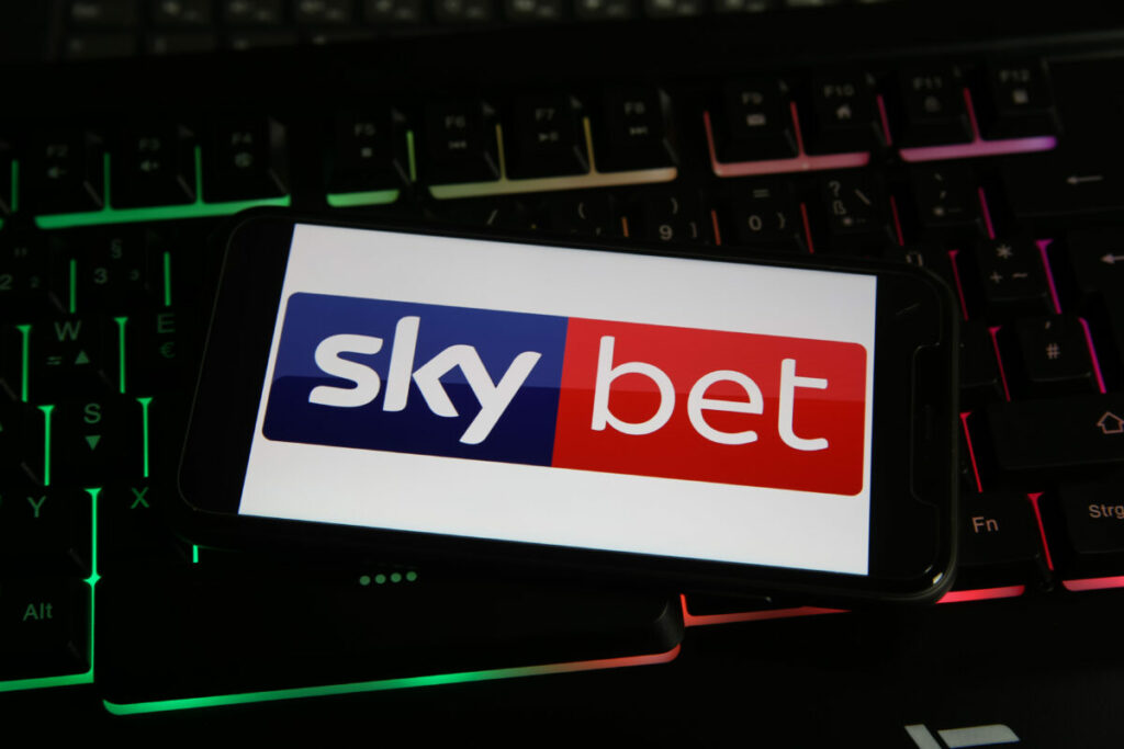 The ASA has banned a gambling Sky Bet ad featuring former footballer Gary Neville for "being likely to be of strong appeal to under-18s", depicting here Sky Bet's logo
