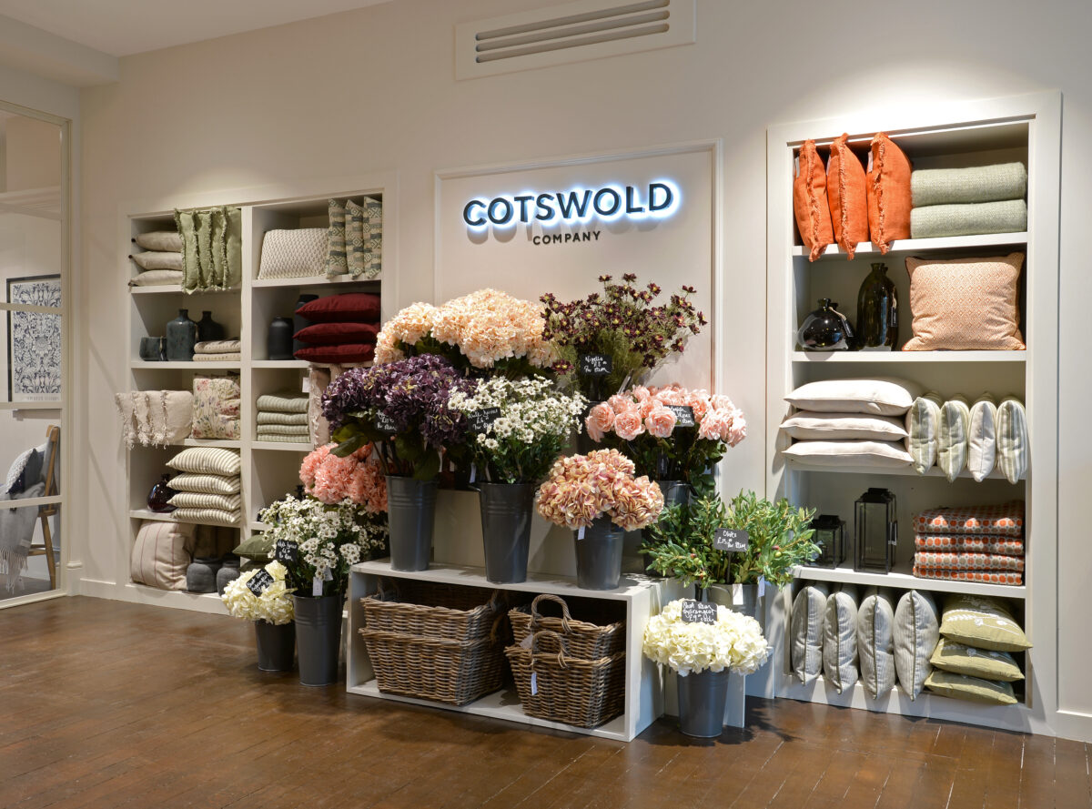 Image of flowers from The Cotswold Company. The Cotswold Company has appointed the7stars to be its creative agency of record and its UK planning and buying agency.
