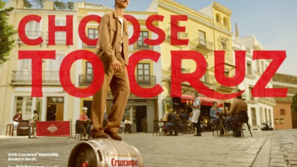 Cruz strolls nonchalantly down the sunny cobbled streets of Seville, on a beer keg. Branding reads "Choose to Cruz". Cruzcampo has shared a new ad which is set on the cobbled streets of Seville and features the Gypsy Kings iconic rendition of My Way, in order to promote its new brand platform. Cruzcampo has shared a new ad which is set on the cobbled streets of Seville and features the Gypsy Kings iconic rendition of My Way, in order to promote its new brand platform.