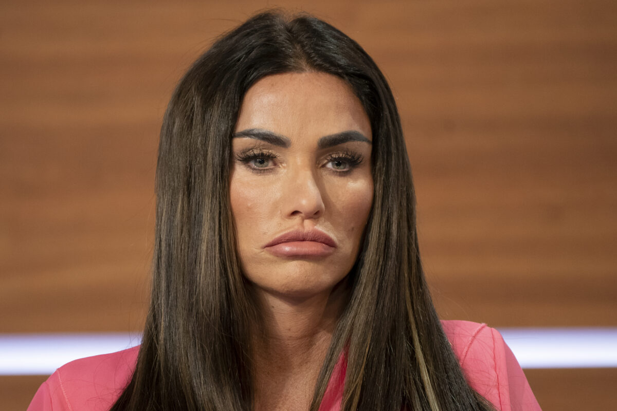Katie Price has been told to remove an Instagram ad for The Skinny Food Co after promoting an extremely low calorie diet.