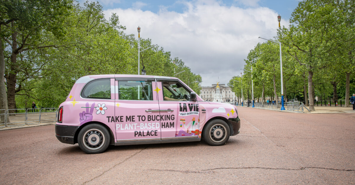 La Vie is turning London's streets pink with a vibrant out-of-home campaign that celebrates its meatless ham alternative.