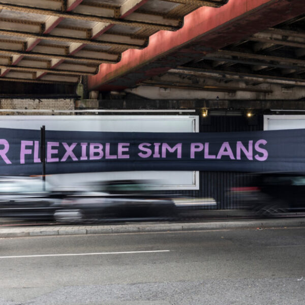 Smarty, the SIM-only mobile network owned by Three UK, has launched a new special build campaign, featuring stretchable 2D and 3D ads.