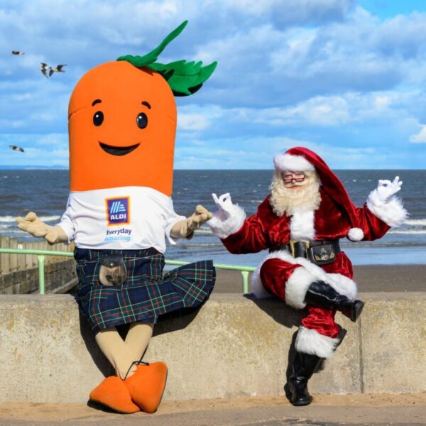 Aldi Scotland has enlisted both Kevin the Carrot and Santa as it tells Scots to 'Clear yer heid' in the run-up to the festive season. 