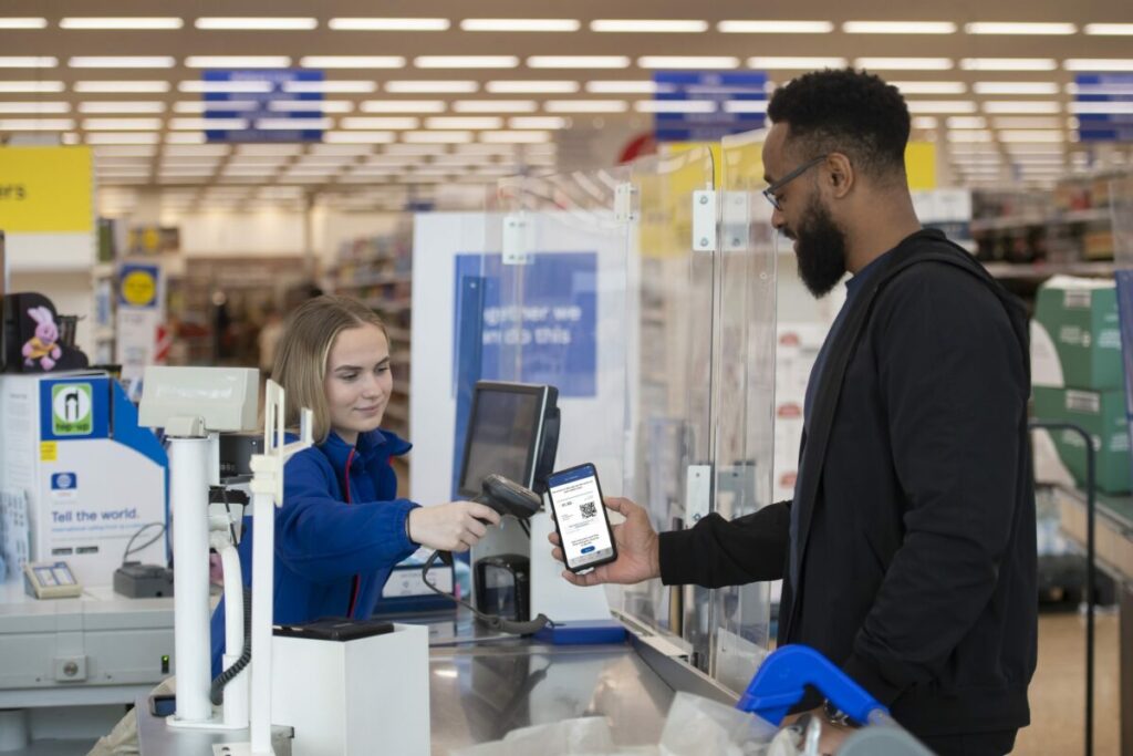 Tesco has lauded the continued good performance of its Clubcard and retail media offerings as it posted total sales growth of 4% (£31.5 billion).
