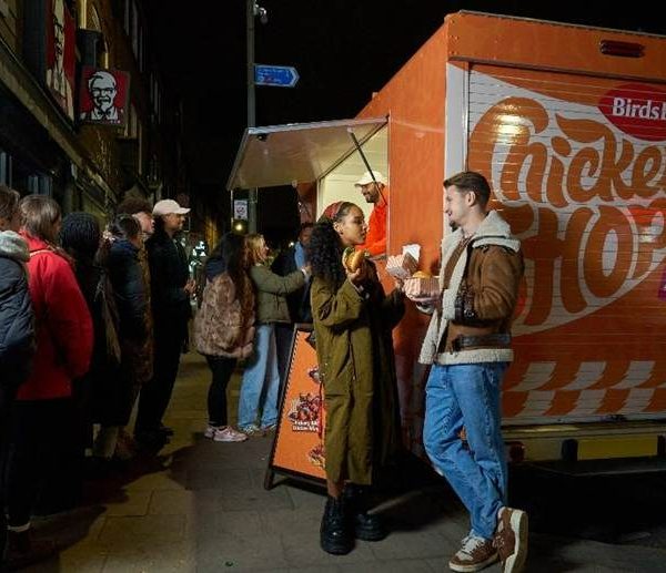 To celebrate the launch of its Fakeaway Chicken Shop range, Birds Eye is hosting a late-night chicken shop pop-up ‘Cluck Truck’