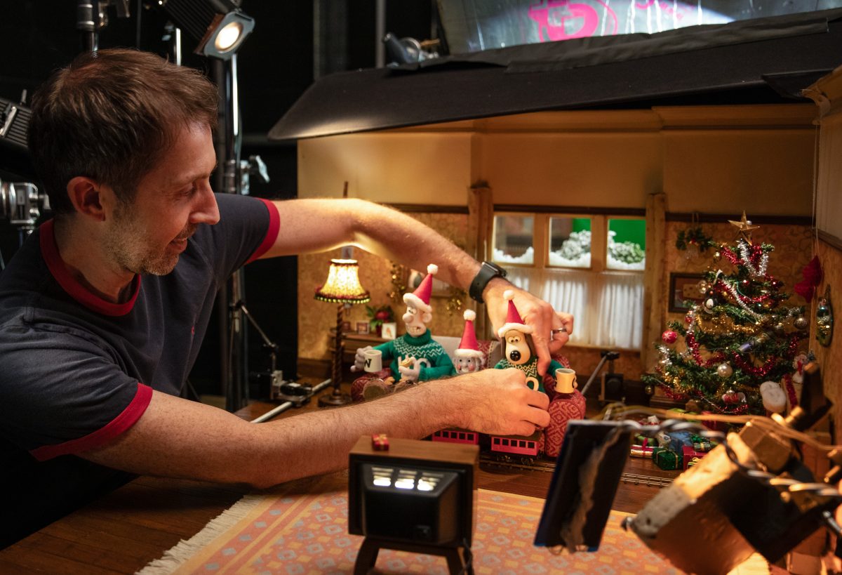 The BBC has released three Wallace & Gromit-themed idents to play on BBC One ahead of their return to the small screen in a 'Vengeance Most Fowl' on Christmas day.