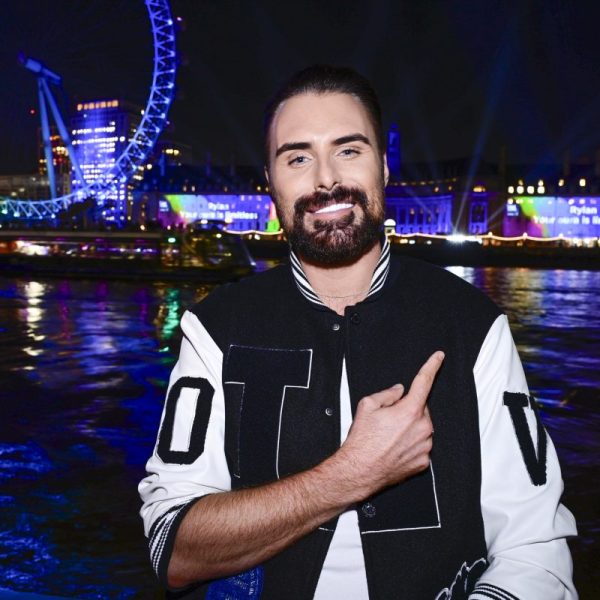 Lenovo and Intel illuminate London's Skyline with projection stunt