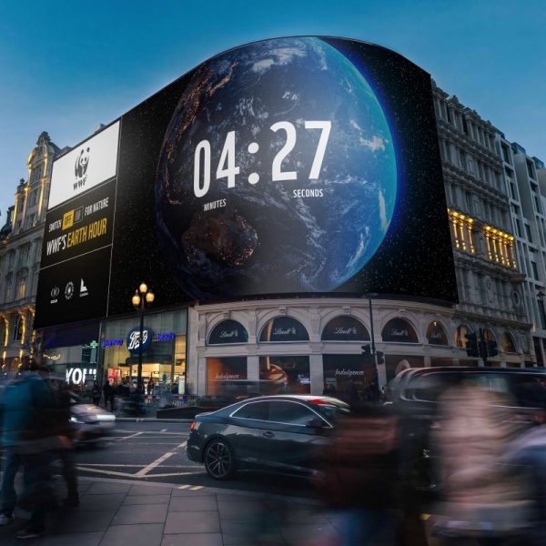 Landmarks across the UK Capital will “power-down” this Saturday (22 March) at 8.30 pm to mark Earth Hour.