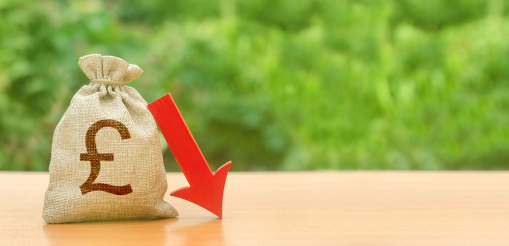 UK marketing budgets have declined for the first time in four years amidst worldwide economic uncertainty, although the industry remains upbeat