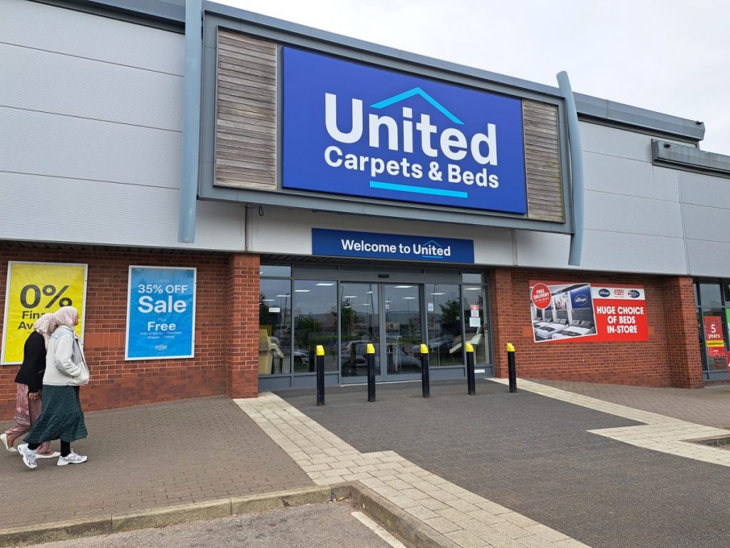 Flooring and bedding retailer United Carpets and Beds has appointed McCann Leeds as its lead media buying and planning agency.